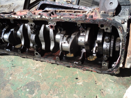 เครื่อง  Hino - EK-100ตามสภาพไม่มีปั้มโซล่า