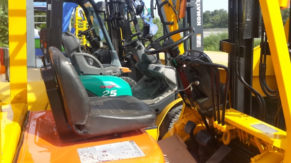 ขายรถยก2ตันmisu..สวยๆๆ0815667535.เสา3ท่อน