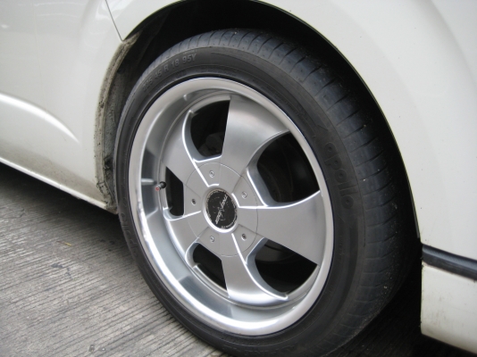 ขายแม็กพร้อมยาง 18 6รู ยาง225 45 ดอกแน่น พร้อมใช้ ขายแม็กพร้อมยาง 18 6รู ยาง225 45 ดอกแน่น พร้อมใช้