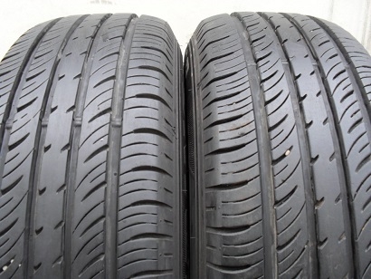 ขายยาง DUNLOP SP TOURING T1 ปี0613(1คู่) 215-70-15 ราคา 2,600
