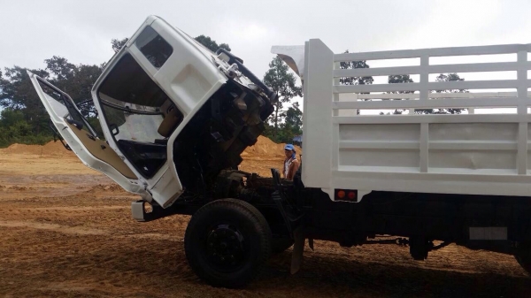 ขาย 6 ล้อดั้ม ใช้งานได้ปกติ ภาษีเต็ม ขาย450000 ติดต่อ 0811160919 ขาย 6 ล้อดั้ม ใช้งานได้ปกติ ภาษีเต็ม ขาย450000 ติดต่อ 0811160919