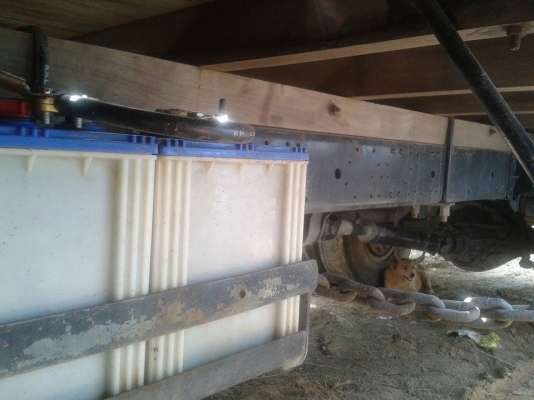 ขายISUZU NPR 130แรง ห้างแท้ปี46 ยาว5เมตร เครื่องดี แคชซีสวย ยางดี6เส้น ภายในสวย แอร์เย็น สภาพพร้อมใช้งาน เอกสารพร้อมโอน จัดไฟแนนซ์ได้ เงื่อนไขง่ายๆวันเดียวรับรถ  สนใจโทร 090-8588220คุณนะ หรือ www.truck.in.th/498 ID:narong498  FB:ณรงค์ซื้อขายรถมือสอง(เว็บไ