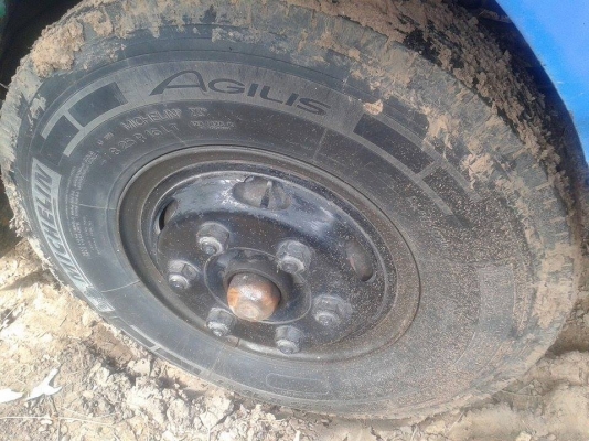 ขายISUZU NPR 130แรง ห้างแท้ปี46 ยาว5เมตร เครื่องดี แคชซีสวย ยางดี6เส้น ภายในสวย แอร์เย็น สภาพพร้อมใช้งาน เอกสารพร้อมโอน จัดไฟแนนซ์ได้ เงื่อนไขง่ายๆวันเดียวรับรถ  สนใจโทร 090-8588220คุณนะ หรือ www.truck.in.th/498 ID:narong498  FB:ณรงค์ซื้อขายรถมือสอง(เว็บไ