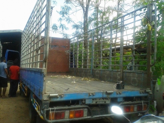 ขายISUZU NPR 130แรง ห้างแท้ปี46 ยาว5เมตร เครื่องดี แคชซีสวย ยางดี6เส้น ภายในสวย แอร์เย็น สภาพพร้อมใช้งาน เอกสารพร้อมโอน จัดไฟแนนซ์ได้ เงื่อนไขง่ายๆวันเดียวรับรถ  สนใจโทร 090-8588220คุณนะ หรือ www.truck.in.th/498 ID:narong498  FB:ณรงค์ซื้อขายรถมือสอง(เว็บไ