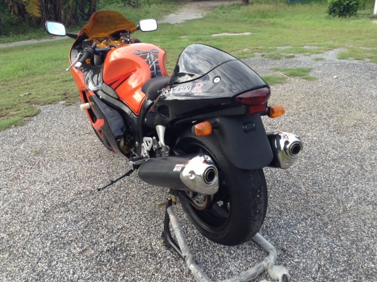 ธารนนทบุรี//ขายSUZUKI HAYABUSA สเปคเมกา ปี2000 แท้ ราคา 169,000 บาท เอกสารอินวอย+สรรพสามิต แท้ตัวจริง