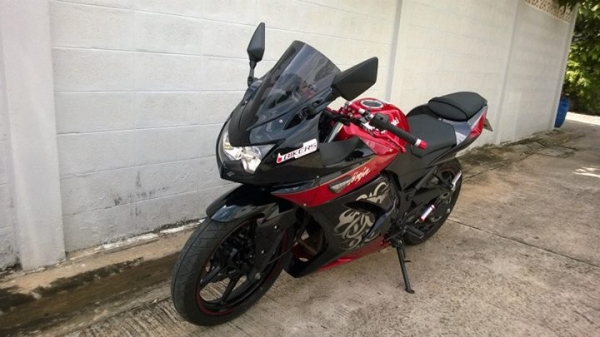 รถบ้านมือเดียว NINJA250 2012 วิ่ง 6000 กิโล สวยกริ๊บ ต่อรองได้