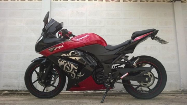 รถบ้านมือเดียว NINJA250 2012 วิ่ง 6000 กิโล สวยกริ๊บ ต่อรองได้