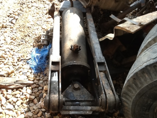 กระบอกดั้ม 4 ตัน ราคาพิเศษมากๆสวยๆพร้อมใช้งาน