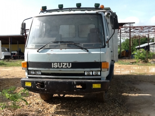 หกล้อJCM เครื่อง6BF  175 แรงม้า ยกหัวร็อกกี้ใส่สวยๆพร้อมใช้งาน