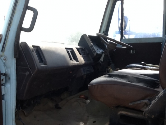 หกล้อJCM เครื่อง6BF  175 แรงม้า ยกหัวร็อกกี้ใส่สวยๆพร้อมใช้งาน