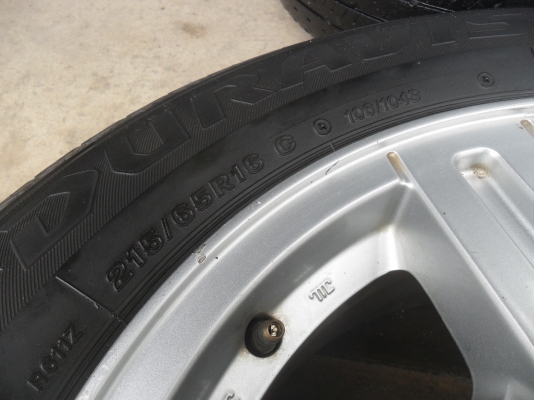 ล้อแม็ก 16นิ้ว 6รู เชฟ พร้อมยาง สวยๆ 4 ล้อ ราคา 6900 บาท ล้อแม็ก 16นิ้ว 6รู เชฟ พร้อมยาง สวยๆ 4 ล้อ ราคา 6900 บาท