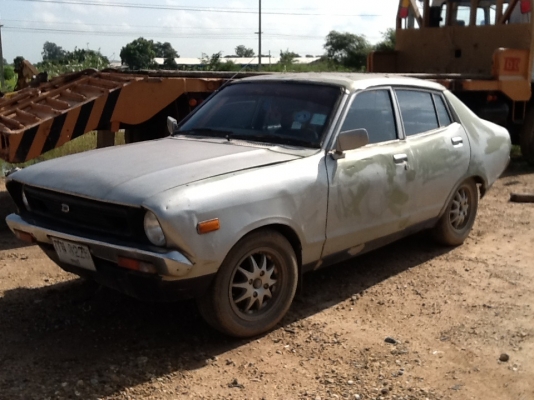รถเก๋ง DATSUN เก่าเก็บขายถูกๆ