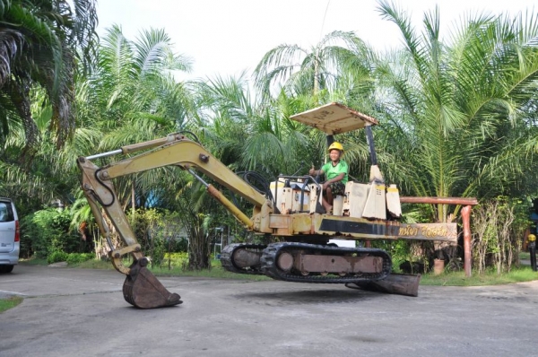 ขายแบคโฮ MITSUBISHI MS30(pc30) สวยเดิมจากญี่ปุ่นยังไม่เคยใช้ในไทย 135,000เท่านั้น!!!