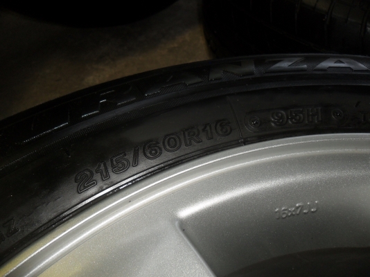 ล้อแม็ก 16นิ้ว 6รู อีซูสุ พร้อมยาง สวยๆ 4 ล้อ ราคา 6900 บาท ล้อแม็ก 16นิ้ว 6รู อีซูสุ พร้อมยาง สวยๆ 4 ล้อ ราคา 6900 บาท