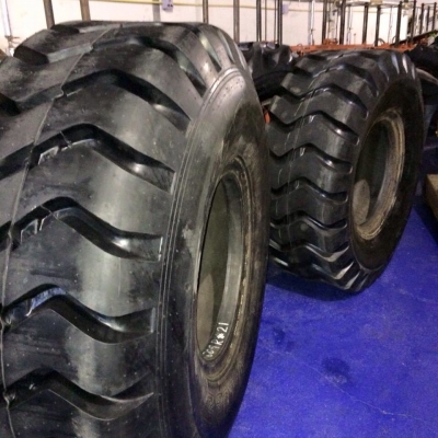 จำหน่ายยางหล่อดอก รับประกันคุณภาพ ซื้อ9เส้น แถมฟรี1เส้น จำหน่ายยางหล่อดอก รับประกันคุณภาพ ซื้อ9เส้น แถมฟรี1เส้น