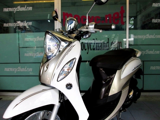 Fino i สีขาวนํ้าตาล ขาวๆพิมนิยม ลายพรีเมี่ยม รถเดือน พฤษภาคม ปี 57 ไมล์ 4049 โล แถม 3 รายการ 29900 Fino i สีขาวนํ้าตาล ขาวๆพิมนิยม ลายพรีเมี่ยม รถเดือน พฤษภาคม ปี 57 ไมล์ 4049 โล แถม 3 รายการ 29900