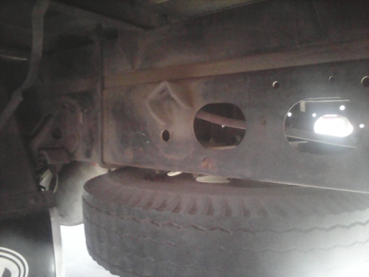 หกล้อใหญ่ อีซูซุ 195แรงโบว์ บรรทุกตู้ยาว7.20เมตร สภาพดีรถวิ่งงานอยู่ครับ ประกันชั้น 1ทะเบียนพร้อม