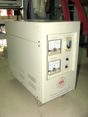 เครื่องควบคุมแรงดันไฟฟ้า ( AUTOMATIC VOLTAGE STABILIZER SINGLE PHASE )