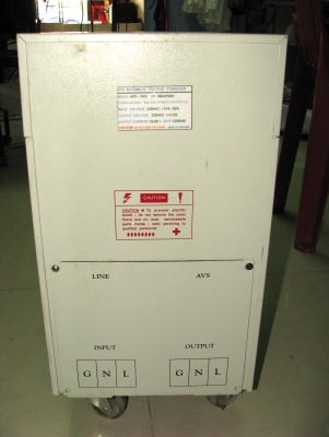 เครื่องควบคุมแรงดันไฟฟ้า ( AUTOMATIC VOLTAGE STABILIZER SINGLE PHASE )