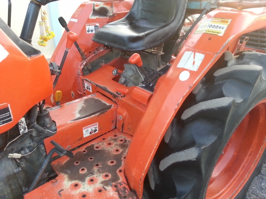 คูโบต้า L2808 4 WD 2 เพลาพร้อมโรตารี่ พร้อมใช้งาน