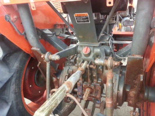 คูโบต้า L2808 4 WD 2 เพลาพร้อมโรตารี่ พร้อมใช้งาน