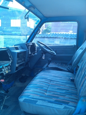 ขายรถ 4 ล้อ ISUZU รุ่น NKR ไม่ติดเวลา ขายรถ 4 ล้อ ISUZU รุ่น NKR ไม่ติดเวลา