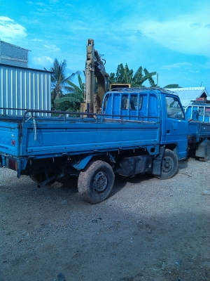 ขายรถ 4 ล้อ ISUZU รุ่น NKR ไม่ติดเวลา ขายรถ 4 ล้อ ISUZU รุ่น NKR ไม่ติดเวลา