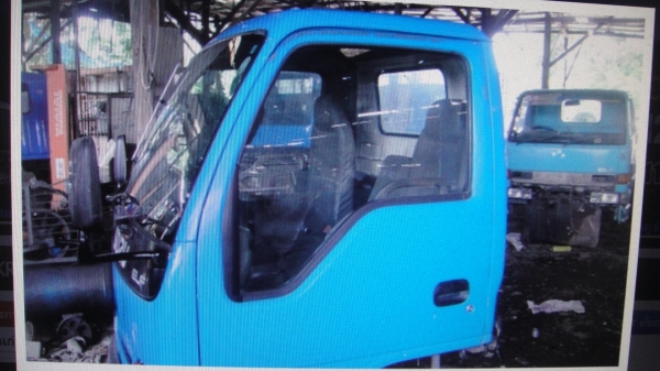 หัวการ์ตูน ISUZU NKR หัวเก่านอก สภาพสวยเดิม ของครบ ยกใส่รถได้เลย หัวการ์ตูน ISUZU NKR หัวเก่านอก สภาพสวยเดิม ของครบ ยกใส่รถได้เลย