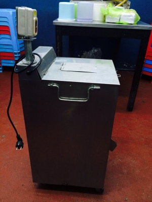 ขายเครื่องหั่นหมู หมูย่าง,หมูสะเต๊ะ สภาพ99\% ราคา 75,00