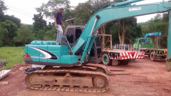 ขายรถแบ็คโฮ Kobelco SK100 mark 3 ไฟฟ้า เครื่องเดิม ปั๊มเดิม เอกสารเล่มทะเบียน ขายรถแบ็คโฮ Kobelco SK100 mark 3 ไฟฟ้า เครื่องเดิม ปั๊มเดิม เอกสารเล่มทะเบียน