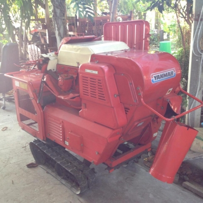 รถนวดข้าวเดินตาม เก่าญี่ปุ่น YANMAR สภาพอย่างสวย เครื่องยนต์เบนซิน ขนาด 5.00 Hp. เป็นแทรคยาง รถนวดข้าวเดินตาม เก่าญี่ปุ่น YANMAR สภาพอย่างสวย เครื่องยนต์เบนซิน ขนาด 5.00 Hp. เป็นแทรคยาง