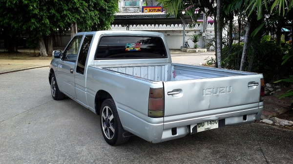 ISUZU SPACE CAB 2.5 SLX ปี96 ISUZU SPACE CAB 2.5 SLX ปี96