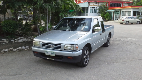 ISUZU SPACE CAB 2.5 SLX ปี96
