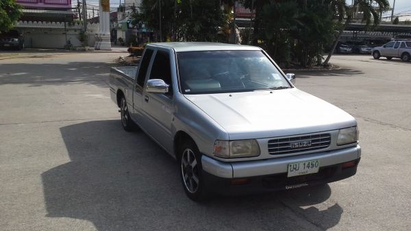 ISUZU SPACE CAB 2.5 SLX ปี96 ISUZU SPACE CAB 2.5 SLX ปี96