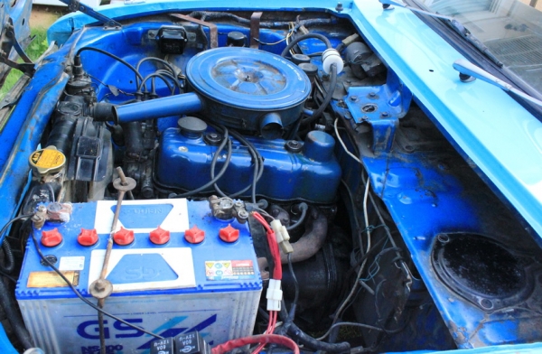 ขายmazda1000เกียร์คอ กระจังอลู กันชนหน้าเล็ก ฝาท้ายเดิม สีใหม่ทะเบียนโอน