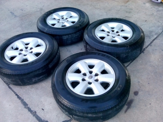 แม็กขอบ17*7.5พร้อมยาง6800