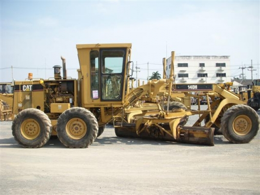 ขายรถเกรดเดอร์ ยี่ห้อ CAT,140H