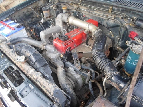 (ขอบคุณ truck 2 hand.com ขายแล้ว) บิกเอ็มเครื่องแดง รถดีมากคัชซีก็ดี80\%แต่สภาพโดยรวมดีใช้งานอยู่ประจำ สนใจคุยกันได้