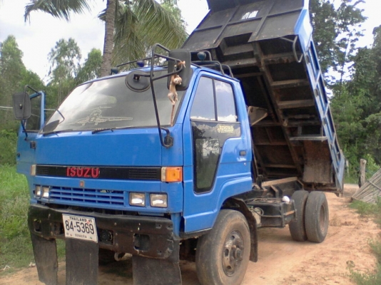 หกล้อดั้ม อีซูซุ FRR165แรง ทะเบียนพร้อมโอน ราคา548,000บ ต่อรองได้ ครับ