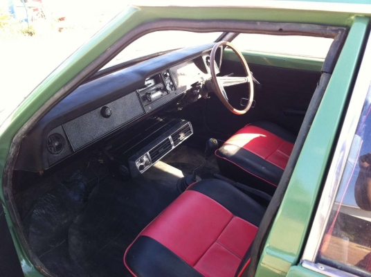 ลดราคา ขายขาดทุน Ford Cortina Mk3 ทำสีมาใหม่เอี่ยม ลดราคา ขายขาดทุน Ford Cortina Mk3 ทำสีมาใหม่เอี่ยม