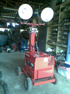 ขายเครื่องปั่นไฟสนาม HONDA สีแดง