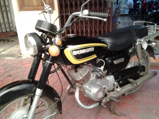 ขายซูซูกิk125m3มีทะเบียนชุดโอนภาษีเต็มสตาร์มือสนใจติดต่อสรกฤช091-8892274    086-0767308