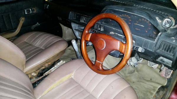 Celica ta40 สีน้ำตาล เครื่องหัวฉีด พร้อมโอน ขับได้ ขาย 78,000 บาท