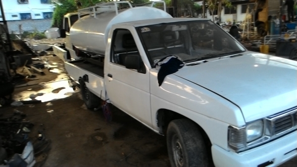 ขายรถกระบะบันทุกแท็งน้ำ