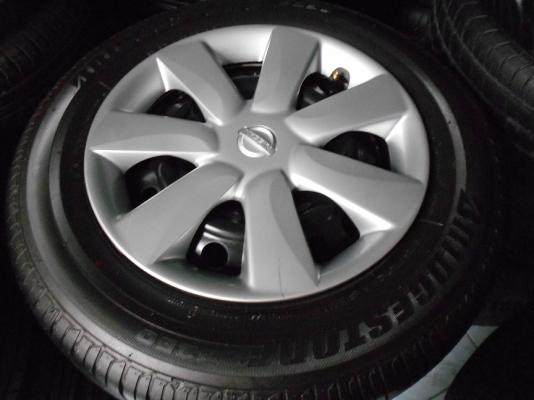 ขายกะทะป้ายแดง Nissan Almera ขอบ 14 พร้อมยาง Bridgestone 175/70/14 ปี 13/ใส่ฟรี ส่งฟรีค่ะ