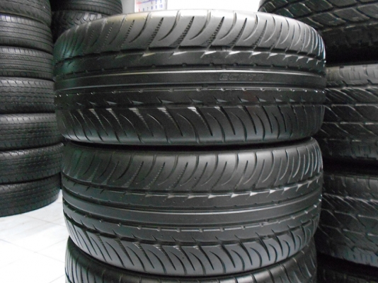ขายยาง Kumho 205/45/17 ปลายปี 11 ดอกสวย ไม่มีปะ 1 ชุด/ใส่ฟรี ส่งฟรีค่ะ