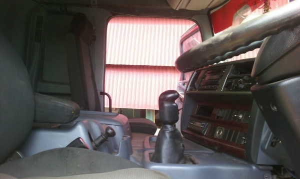 รถฮีโน่ 12 ล้อ 414 แรงม้า.  ( รถประกอบ )  สนใจติดต่อ 081 - 6079515