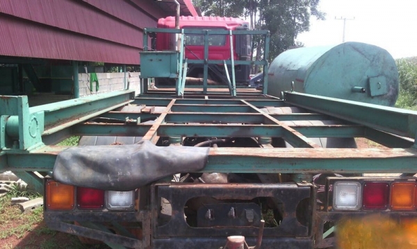 รถฮีโน่ 12 ล้อ 414 แรงม้า.  ( รถประกอบ )  สนใจติดต่อ 081 - 6079515