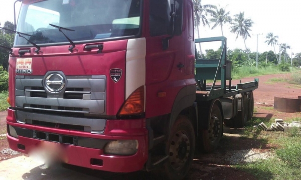 รถฮีโน่ 12 ล้อ 414 แรงม้า.  ( รถประกอบ )  สนใจติดต่อ 081 - 6079515