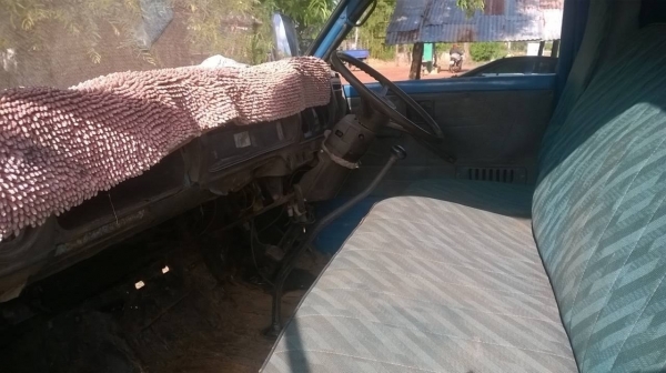 ขาย 6 ล้อ ISUZU KS 110 สภาพพร้อมใช้งาน คัสซีสวยตลอดเส้น เครื่อง 4BD1 ฝาขาว 110 แรงม้า เกียร์ดี เบรคดี ทะเบียนพร้อมโอน ราคาต่อรองได้ครับ